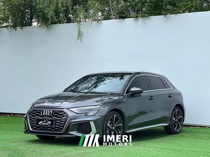Audi A3 Sportback 35 TFSI Fashion Version - автомобиль из Китая