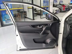 Nissan Qashqai 2.0L CVT XV Premium Edition - фото 7
