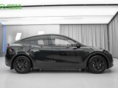 Tesla Model Y Edition - фото 7