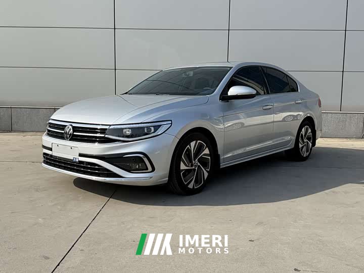 Volkswagen 200TSI DSGPRO Edition - автомобиль из Китая