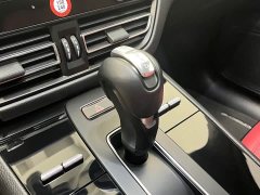 Porsche 2023 Porsche Macan 2.0T - фото 9