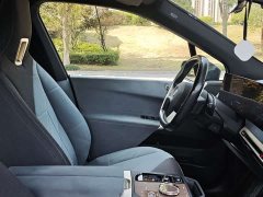 BMW iX xDrive40 - фото 10