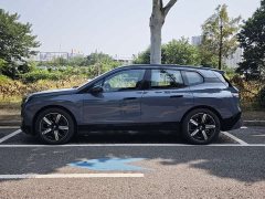 BMW iX xDrive40 - фото 2