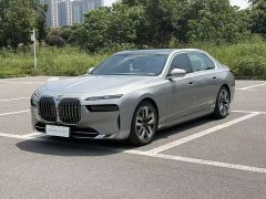 BMW i7 xDrive60L Luxury - фото 1