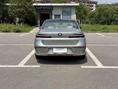 BMW i7 xDrive60L Luxury - фото 10