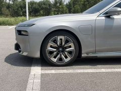 BMW i7 xDrive60L Luxury - фото 2