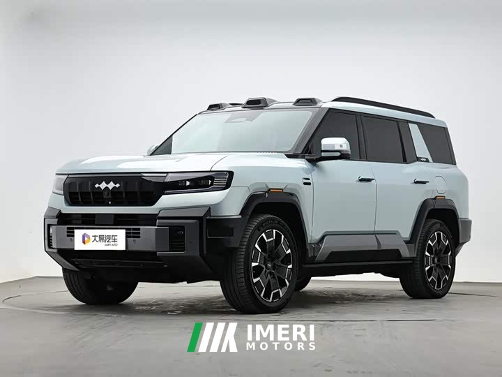 Li Auto 8 Flagship Edition 6 - автомобиль из Китая