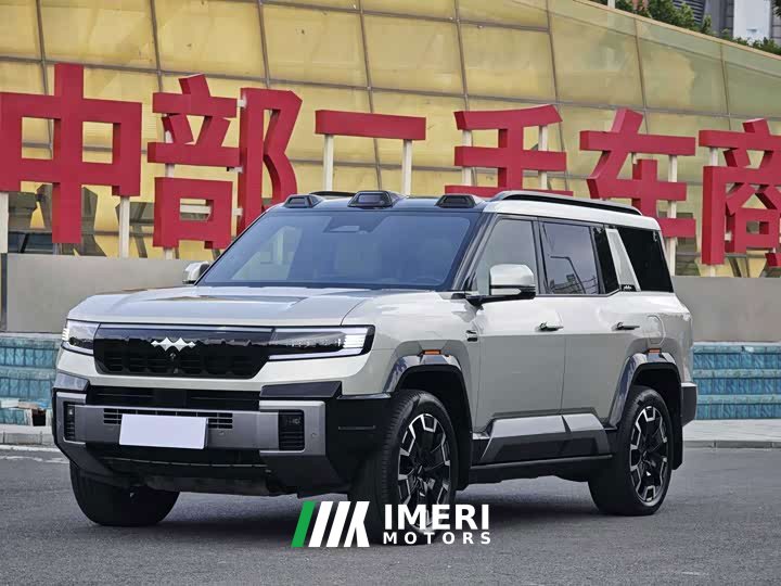 Li Auto 8 Flagship Edition 7 - автомобиль из Китая