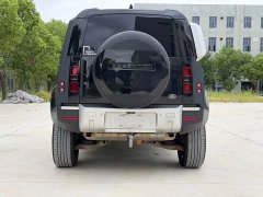 Land Rover 110 P400 Edition - фото 17