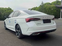 Lynk & Co Octavia facelift PRO TSI280 exclusive version - фото 4