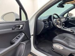 Porsche Macan 2.0T - фото 14