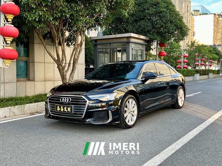Audi A6L 45 TFSI Version - автомобиль из Китая