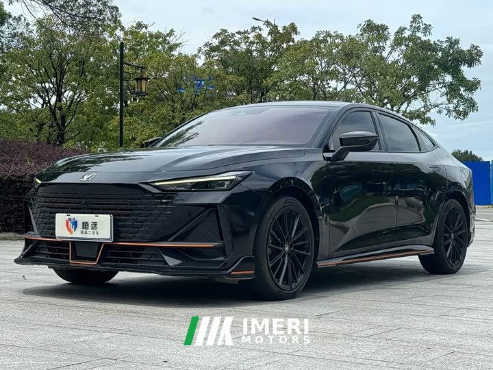 Changan UNI-V 1.5T Edition - автомобиль из Китая