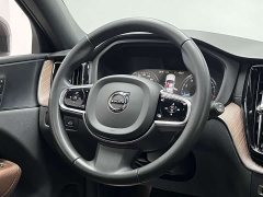 Volvo XC60 T5 AWDLuxury Edition - фото 16