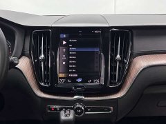 Volvo XC60 T5 AWDLuxury Edition - фото 17