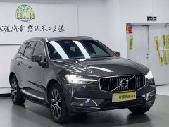 Volvo XC60 T5 AWDLuxury Edition - фото 4
