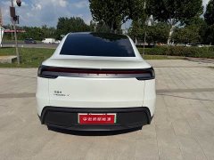Tesla Model Y Edition - фото 7