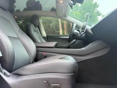Tesla Model Y Edition - фото 9