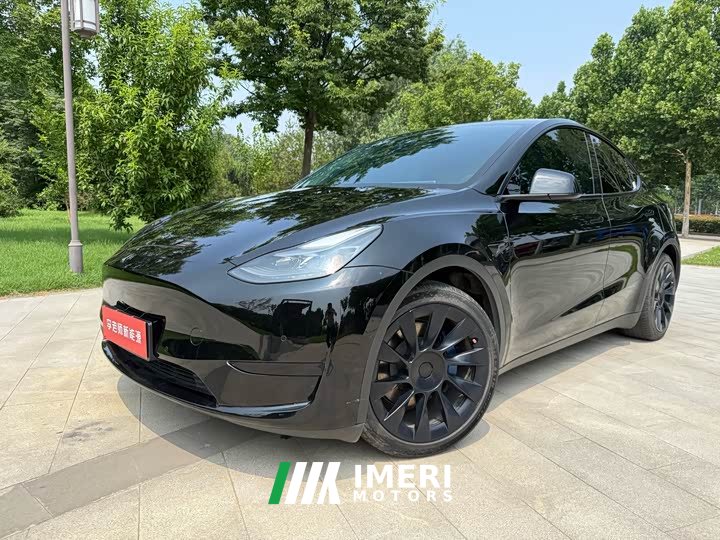 Tesla Model Y Edition - автомобиль из Китая