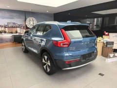 Volvo XC40 B3 Luxury Edition - фото 13