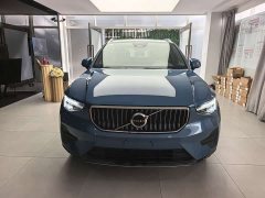 Volvo XC40 B3 Luxury Edition - фото 2