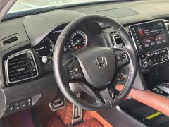 Honda UR-V 370TURBO AWD Edition - фото 6