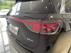 AITO Wenjie M9 extended range Ultra version 52kWh 6-seater version - фото 10
