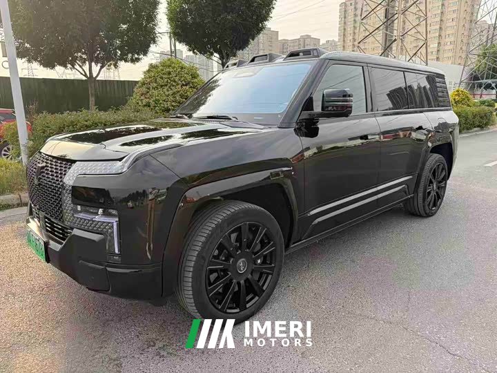 Yangwang U8 L Prestige Edition - автомобиль из Китая