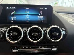 Mercedes-Benz GLA 180 - фото 14