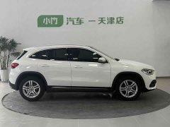 Mercedes-Benz GLA 180 - фото 8