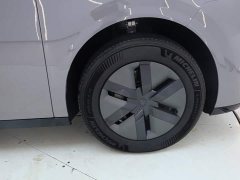 Li Auto MEGA Home Edition - фото 12