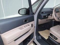 Li Auto MEGA Home Edition - фото 17