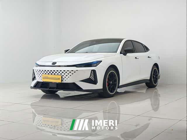 Changan UNI-V 1.5T Deluxe Version - автомобиль из Китая