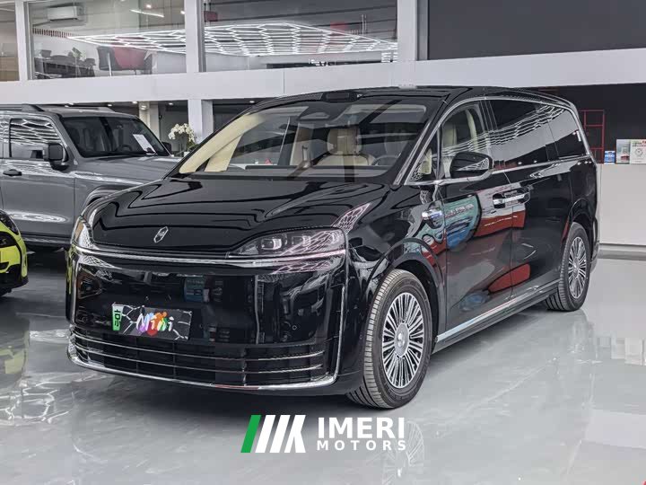 Purosangue V9 Max - автомобиль из Китая