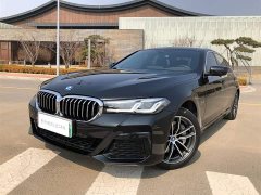 BMW 5 Series New Energy 2022 535Le M Sports Package - фото 1