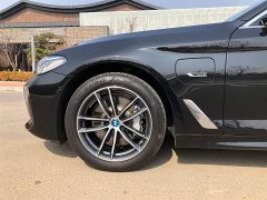 BMW 5 Series New Energy 2022 535Le M Sports Package - фото 6