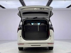 Buick GL8 Deluxe Edition - фото 9