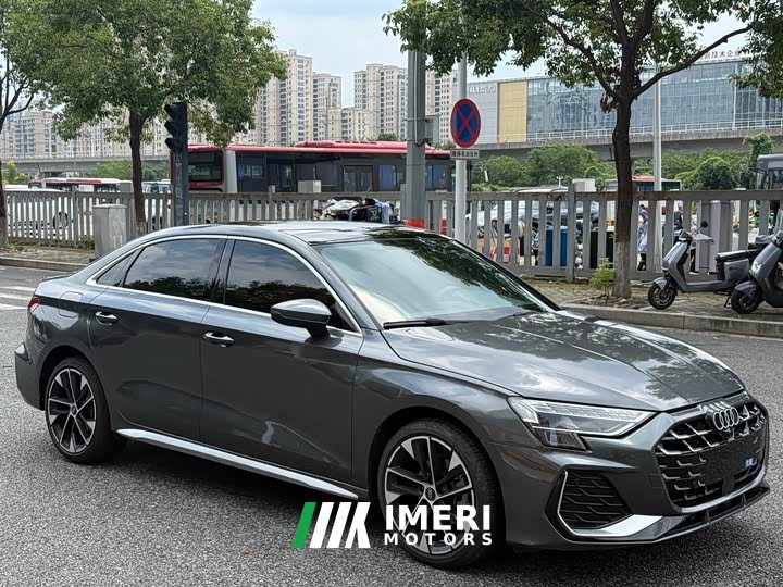 Audi A3 A3L Limousine 35TFSI Deluxe Version Luxury - автомобиль из Китая