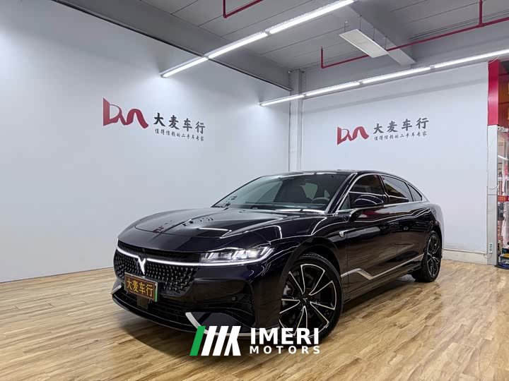 Voyah PHEV AWDUltra Long RangeFlagship Edition - автомобиль из Китая