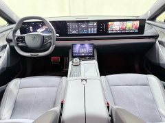 Voyah PHEV AWDUltra Long RangeFlagship Edition - фото 8