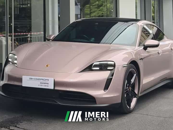 Porsche Taycan - автомобиль из Китая
