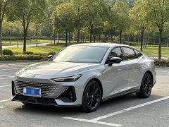 Changan UNI-V 1.5T Premium Version - фото 1