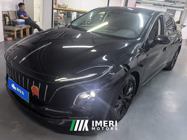 FAW E-QM5 610km PLUS - автомобиль из Китая