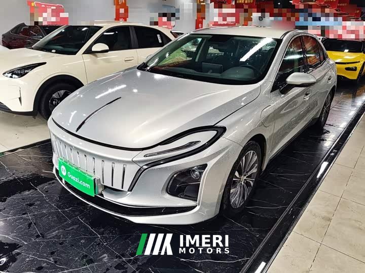 FAW E-QM5 620km PLUS - автомобиль из Китая
