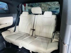 Mercedes-Benz 2.5L Premium Edition - фото 11