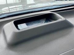 Mercedes-Benz 2.5L Premium Edition - фото 13