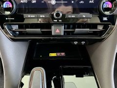 Mercedes-Benz 2.5L Premium Edition - фото 18