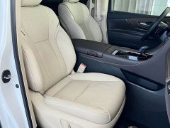 Mercedes-Benz 2.5L Premium Edition - фото 8