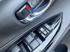 Mercedes-Benz YARiS L X 1.5L CVTLuxuryPLUS Edition - фото 19