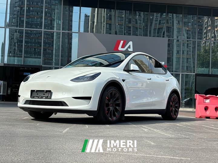 Tesla Model Y Edition